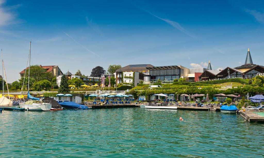 וולדן אם וורתרסי Casinohotel Velden מראה חיצוני תמונה